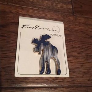 New Cold water Creek Porcelain Moose Pin